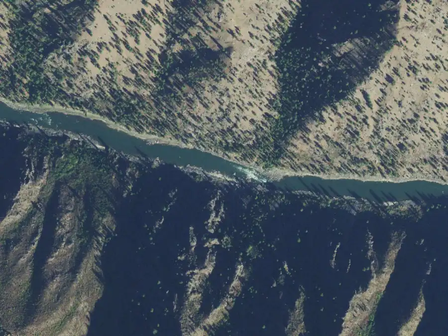 Aerial view of the river around mile 32.5, where Bailey Bar is on river right
