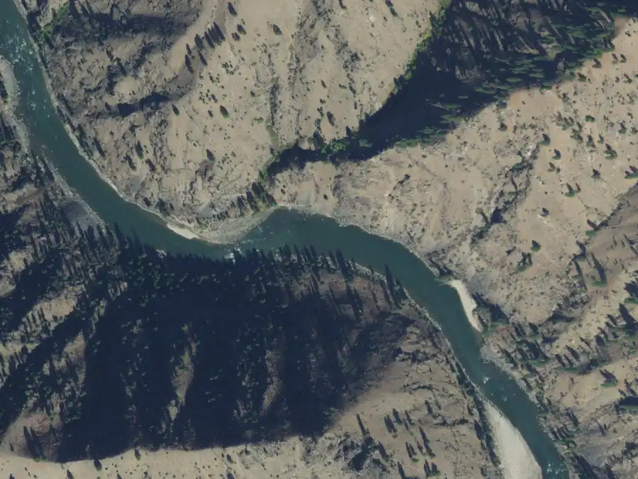 Aerial view of the river around mile 15.9, where Chukar Beach is on river right