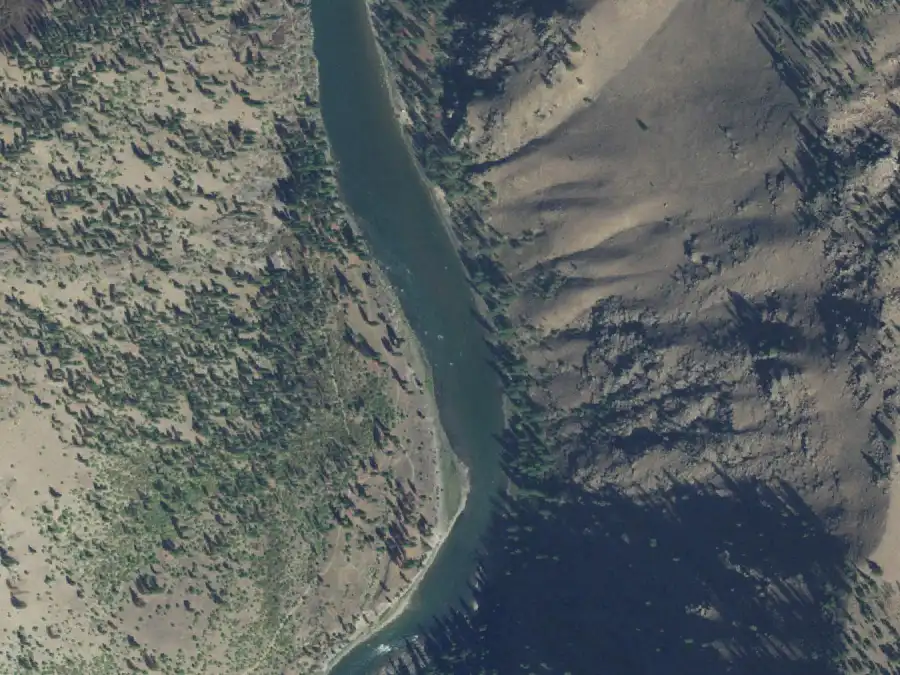 Aerial view of the river around mile 53.4, where Haynie Bar is on river left