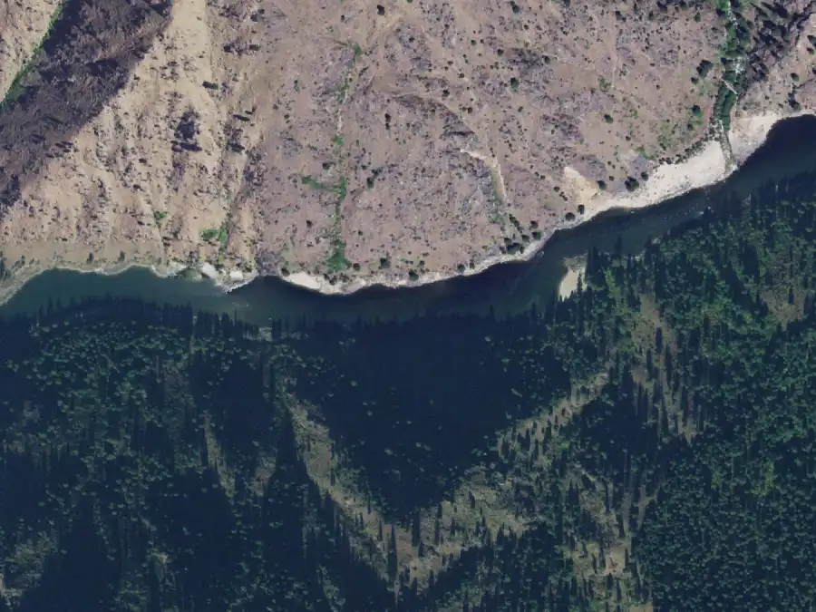 Aerial view of the river around mile 74, where Middle Sheep is on river right