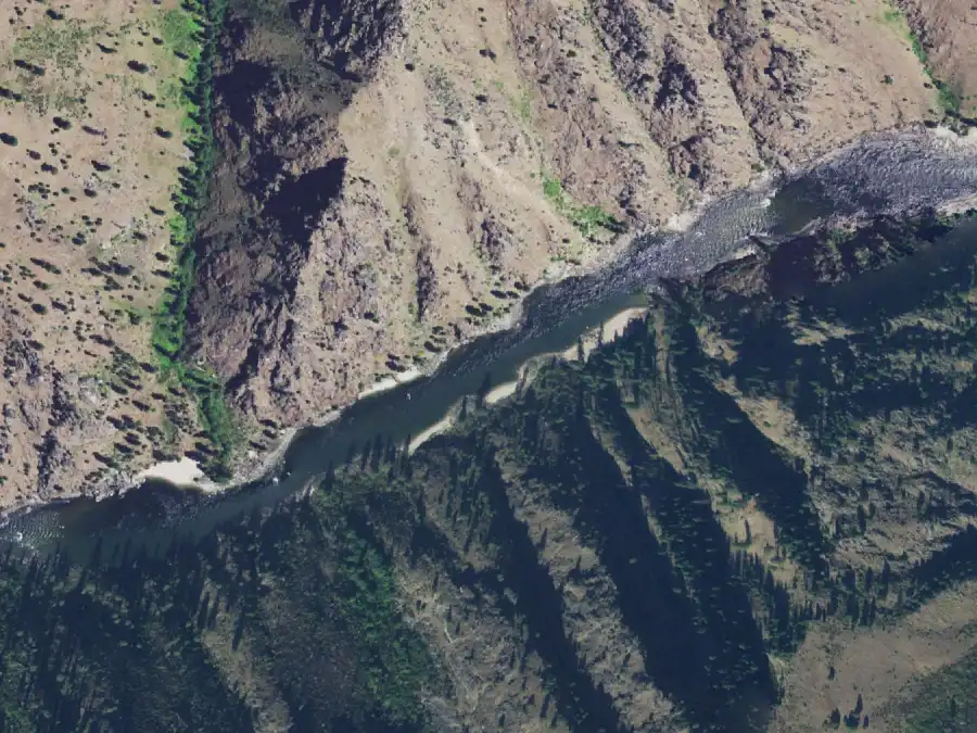 Aerial view of the river around mile 75.2, where Slide Beach is on river left