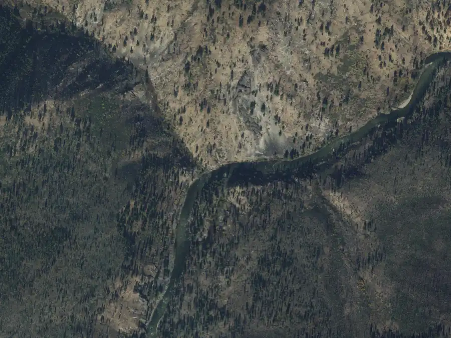 Aerial view of the river around mile 8.2, where Elkhorn Bar is on river right