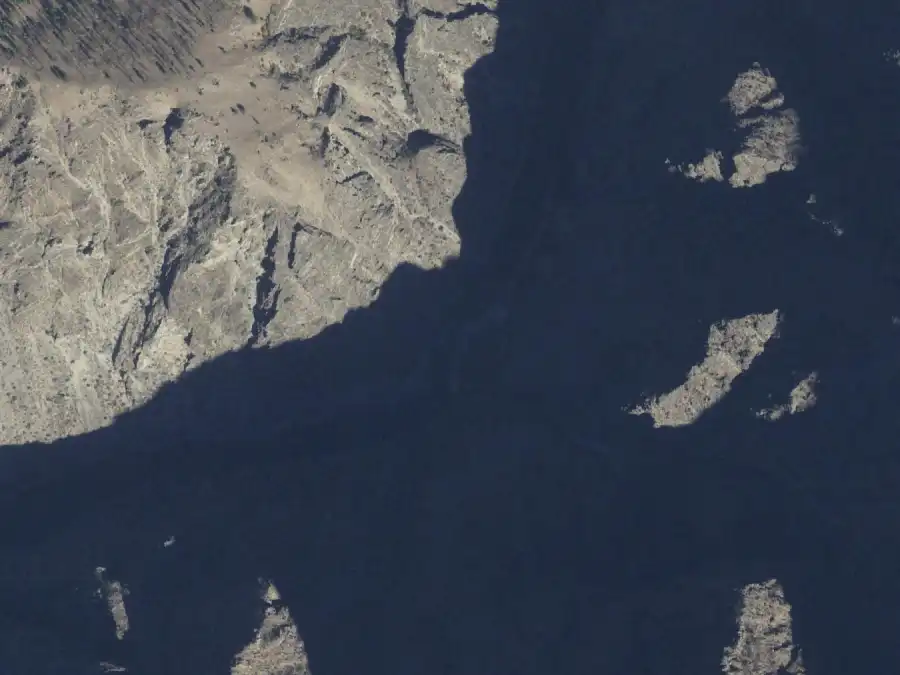 Aerial view of the river around mile 86.2, where Parrot Placer is on river right