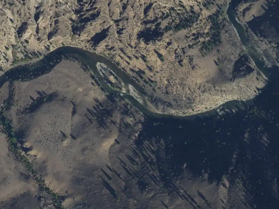Aerial view of the river around mile 57, where Tappan Island is on the island